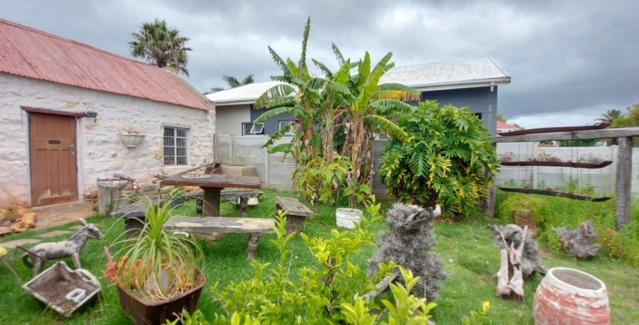 4 Bedroom Property for Sale in Albertinia Western Cape